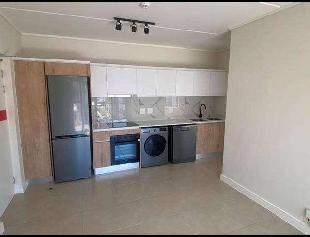 1 BEDROOM PROPERTY TO RENT IN RICHWOOD